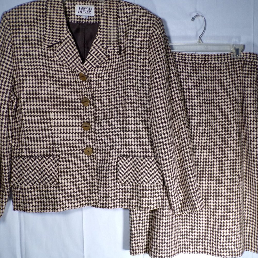 BROWN & WHITE TWO PIECE SUIT